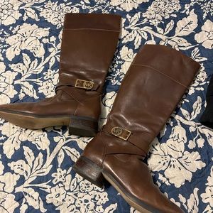 Woman’s Micheal Kors boots